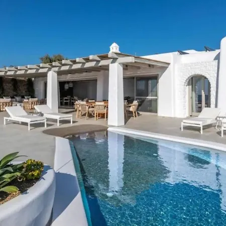 Villa Angy 221 *